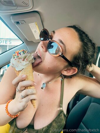 thatkybxtch Fotografii Nud Scurse OnlyFans 12