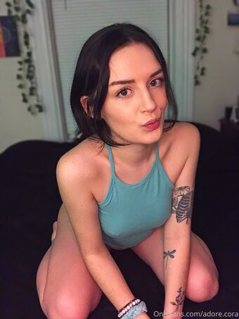 thecoragrant Fotografii Nud Scurse OnlyFans 6