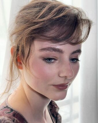 Thomasin McKenzie Fotografii Nud Scurse OnlyFans 157