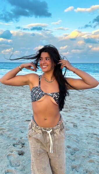 throwsumchlo Fotografii Nud Scurse OnlyFans 1