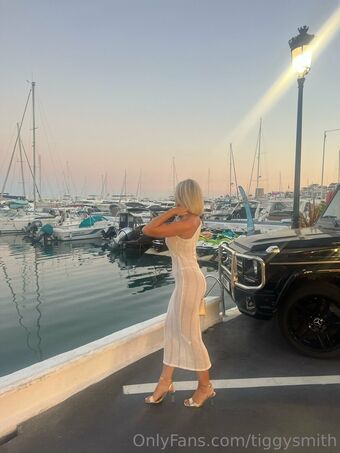 Tiggysmith Fotografii Nud Scurse OnlyFans 17