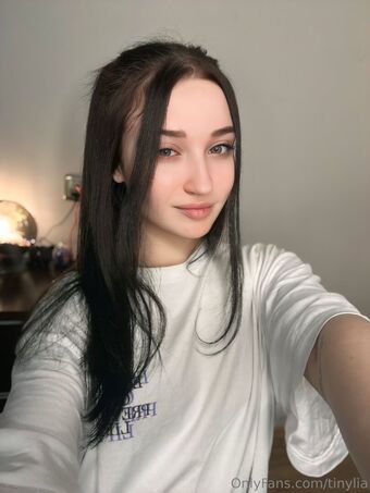tinylia Fotografii Nud Scurse OnlyFans 18