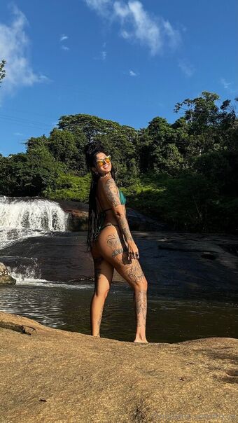 tixya Fotografii Nud Scurse OnlyFans 19