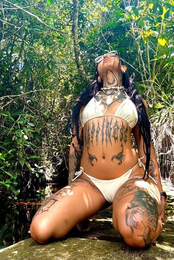 tixya Fotografii Nud Scurse OnlyFans 20