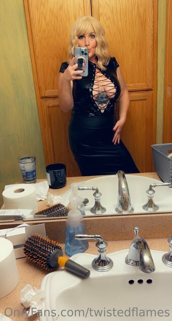 twistedflames Fotografii Nud Scurse OnlyFans 8