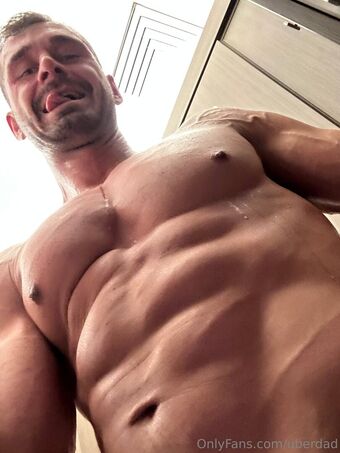 uberdad Fotografii Nud Scurse OnlyFans 18