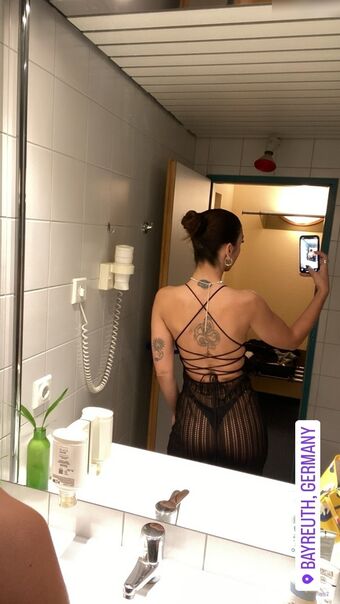Val Fotografii Nud Scurse OnlyFans 5