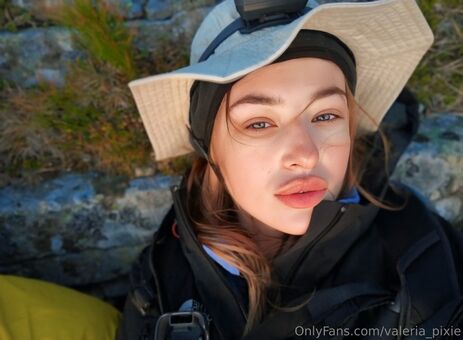 valeria_pixie Fotografii Nud Scurse OnlyFans 20
