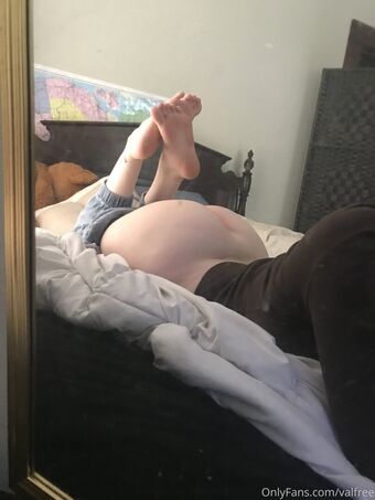 valfree Fotografii Nud Scurse OnlyFans 15