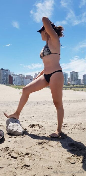 valuss Fotografii Nud Scurse OnlyFans 16