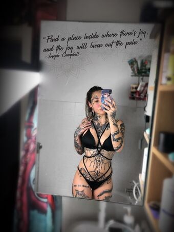 Vampvirja Fotografii Nud Scurse OnlyFans 2