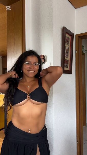 Vaninileon Fotografii Nud Scurse OnlyFans 4