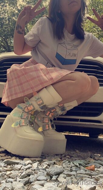 viinusflytrap Fotografii Nud Scurse OnlyFans 8