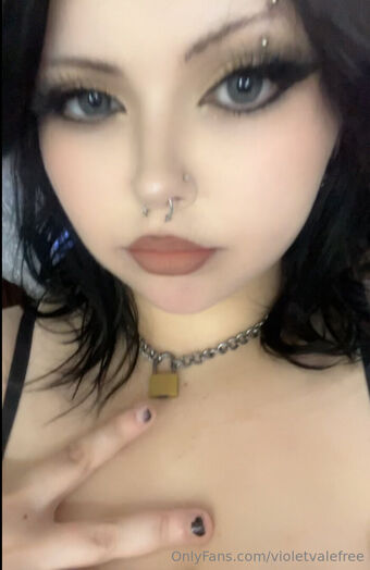 violetvalefree Fotografii Nud Scurse OnlyFans 12