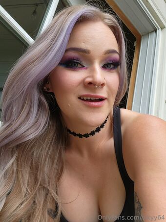 Vixyy64