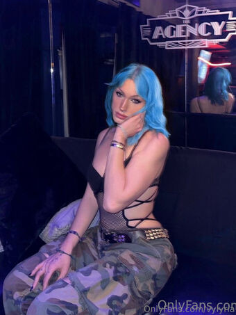 vylyria Fotografii Nud Scurse OnlyFans 16