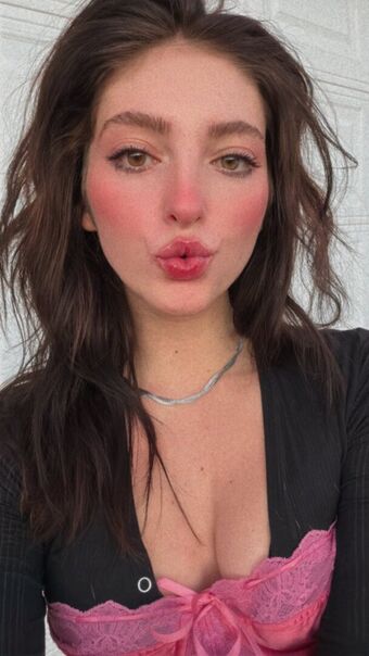 Willow Shields Fotografii Nud Scurse OnlyFans 218