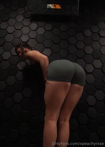 xpeachyrxse