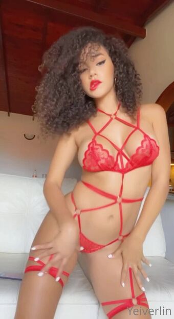yeiverlin Fotografii Nud Scurse OnlyFans 19