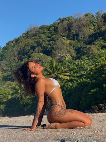 Yourlittlesuperstarr Fotografii Nud Scurse OnlyFans 18