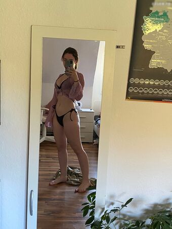 Zarahchan Fotografii Nud Scurse OnlyFans 30