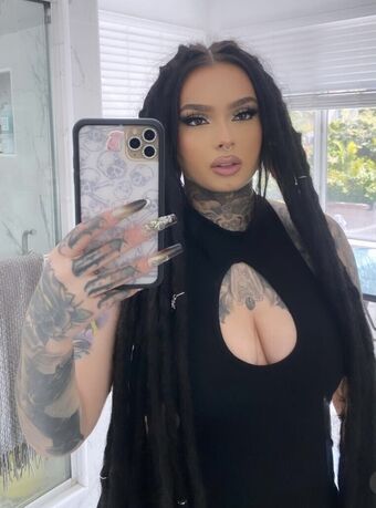 Zhavia Fotografii Nud Scurse OnlyFans 23