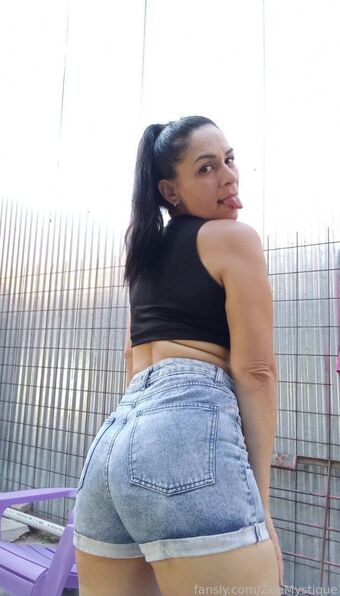 ZoeMystique