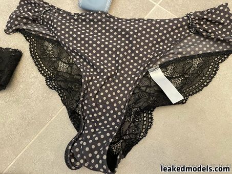 Buttstrutt Fotografii Nud Scurse OnlyFans 2